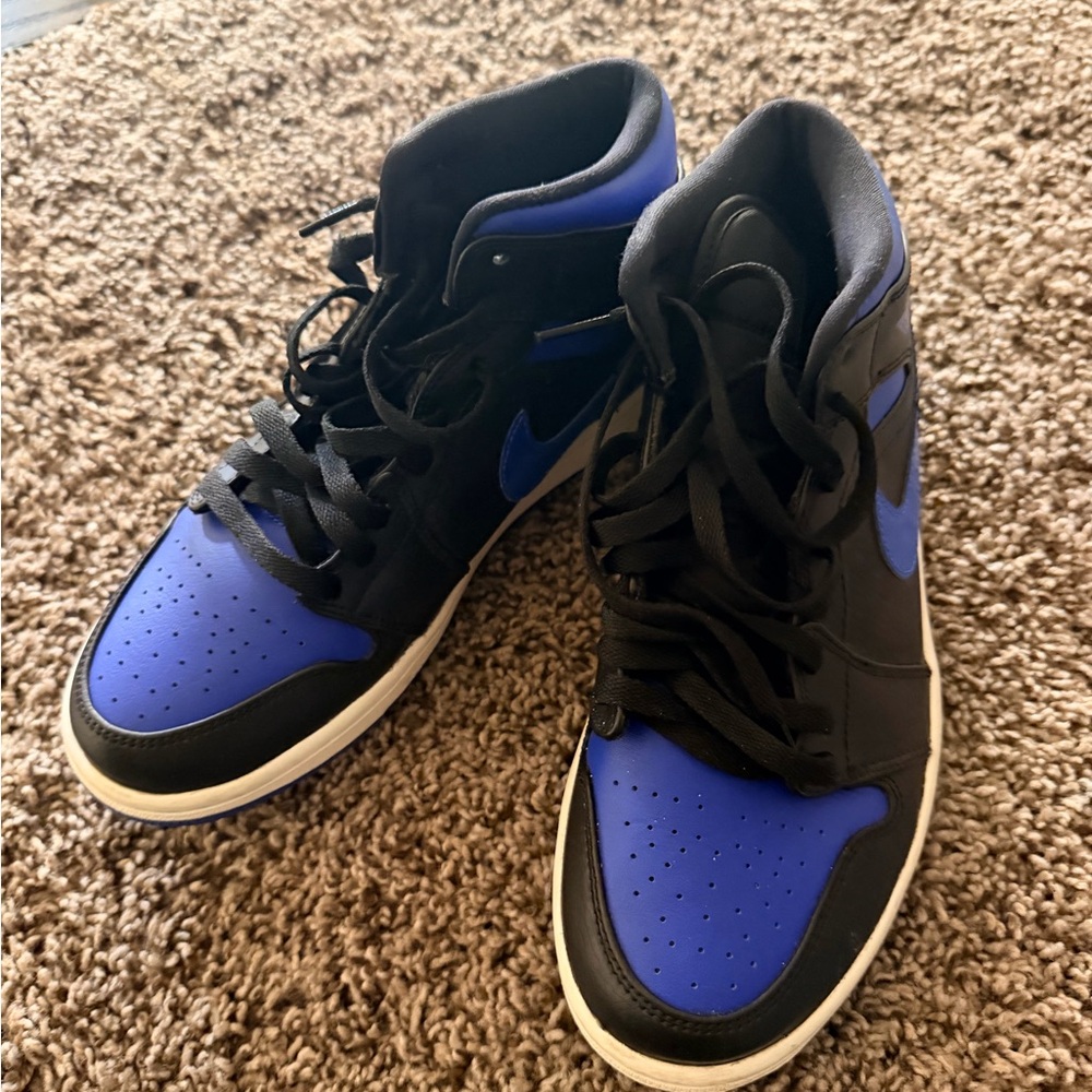 Nike Men’s High-Top Sneakers in Black and Royal Blue